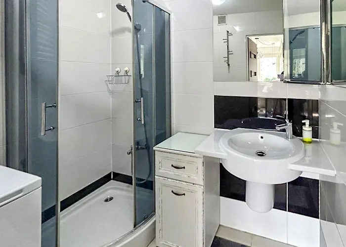 別荘 2 Bedroom Cozy In