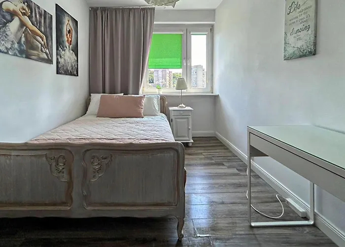 2 Bedroom Cozy In 別荘